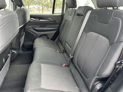 2023 Jeep Grand Cherokee Laredo 4x4