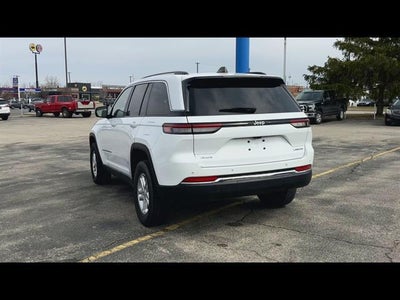2023 Jeep Grand Cherokee Laredo 4x4