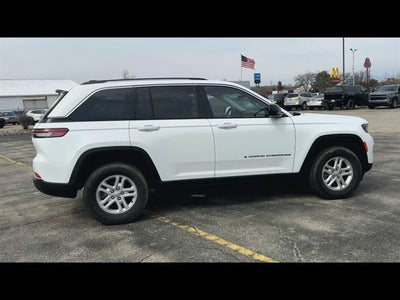 2023 Jeep Grand Cherokee Laredo 4x4