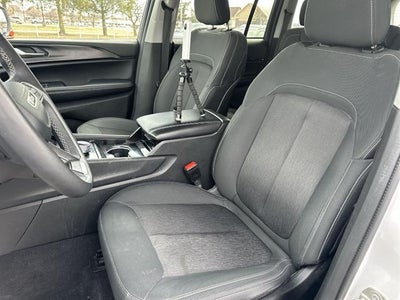 2023 Jeep Grand Cherokee Laredo 4x4