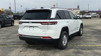 2023 Jeep Grand Cherokee Laredo 4x4