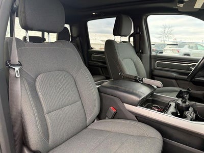 2020 RAM 1500 Big Horn Crew Cab 4x4 5'7" Box