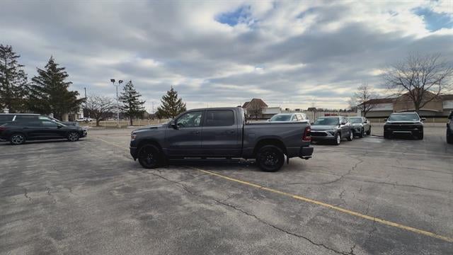 2020 RAM 1500 Big Horn Crew Cab 4x4 5'7" Box