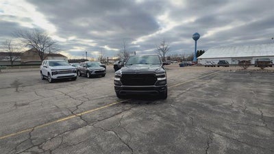 2020 RAM 1500 Big Horn Crew Cab 4x4 5'7" Box
