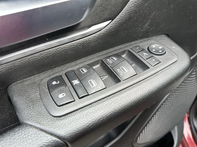 2022 RAM 1500 Big Horn Crew Cab 4x4 5'7" Box