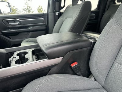 2022 RAM 1500 Big Horn Crew Cab 4x4 5'7" Box