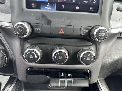 2022 RAM 1500 Big Horn Crew Cab 4x4 5'7" Box