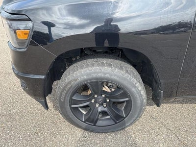 2020 RAM 1500 Big Horn Crew Cab 4x4 5'7" Box