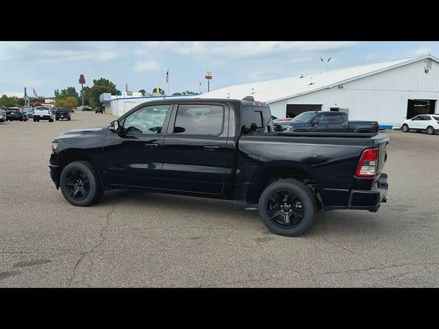 2020 RAM 1500 Big Horn Crew Cab 4x4 5'7" Box