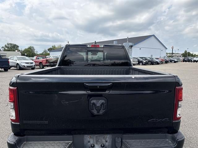 2020 RAM 1500 Big Horn Crew Cab 4x4 5'7" Box