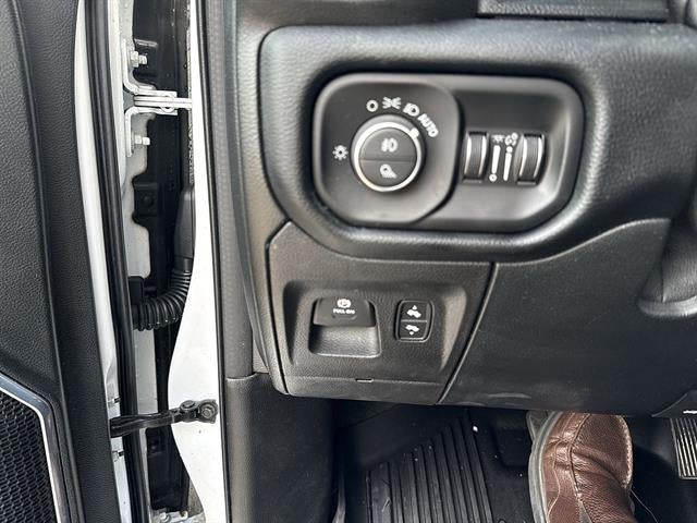 2021 RAM 1500 Laramie Crew Cab 4x4 5'7" Box