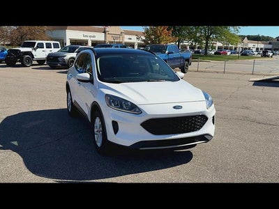 2020 Ford Escape SE