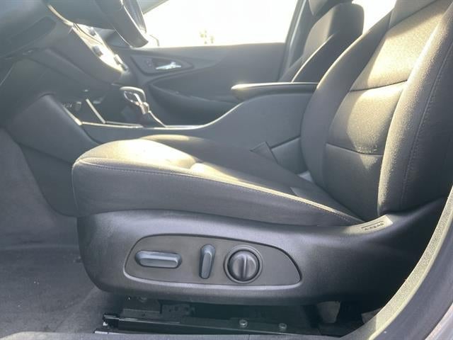 2022 Chevrolet Malibu RS