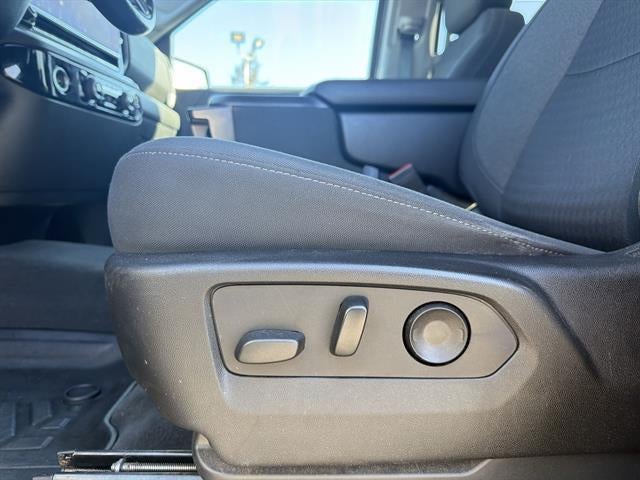 2022 Chevrolet Silverado 1500 LT (2FL)