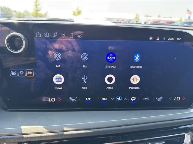 2024 Chevrolet Traverse LS