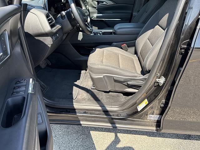 2024 Chevrolet Traverse LS