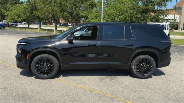 2024 Chevrolet Traverse LS