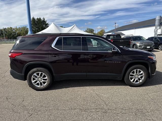 2021 Chevrolet Traverse LT Cloth