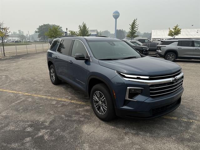 2024 Chevrolet Traverse LT