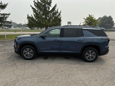 2024 Chevrolet Traverse LT