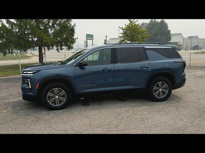 2024 Chevrolet Traverse LT