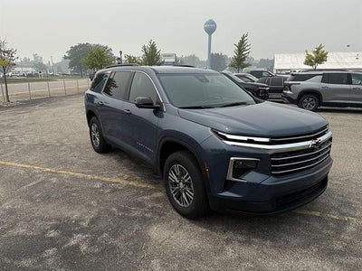 2024 Chevrolet Traverse LT