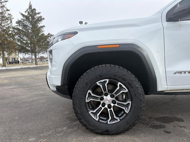2023 GMC Canyon AT4
