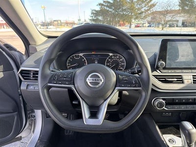2021 Nissan Altima SV FWD