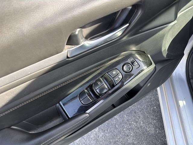 2021 Nissan Altima SV FWD