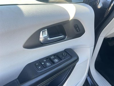 2021 Chrysler Pacifica Hybrid Touring L