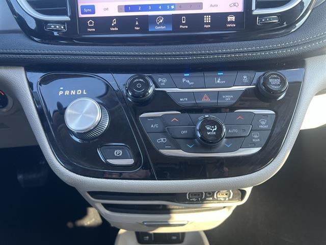 2021 Chrysler Pacifica Hybrid Touring L