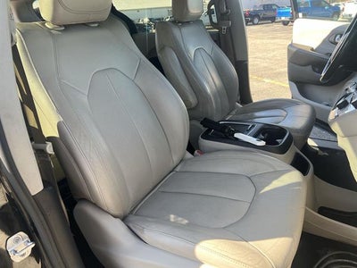 2021 Chrysler Pacifica Hybrid Touring L