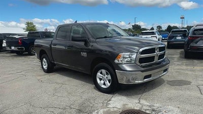2022 RAM 1500 Classic SLT Crew Cab 4x4 5'7" Box