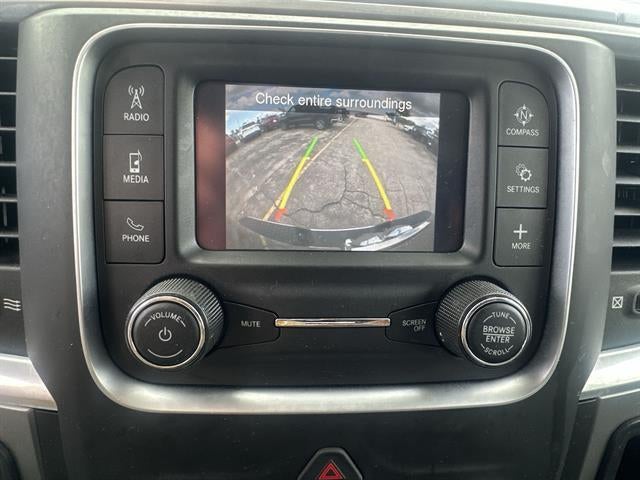 2022 RAM 1500 Classic SLT Crew Cab 4x4 5'7" Box