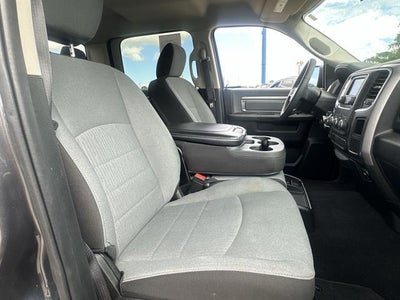 2022 RAM 1500 Classic SLT Crew Cab 4x4 5'7" Box