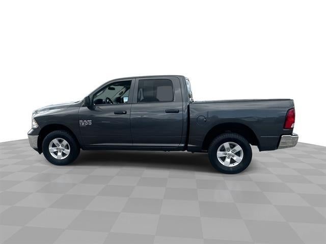 2022 RAM 1500 Classic SLT Crew Cab 4x4 5'7" Box
