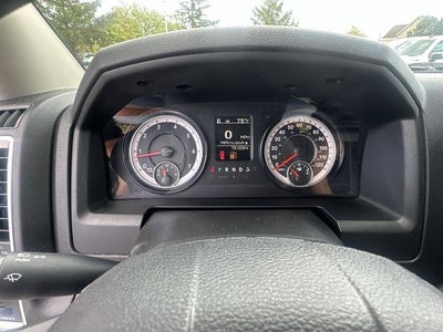 2022 RAM 1500 Classic SLT Crew Cab 4x4 5'7" Box