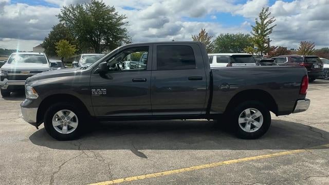 2022 RAM 1500 Classic SLT Crew Cab 4x4 5'7" Box