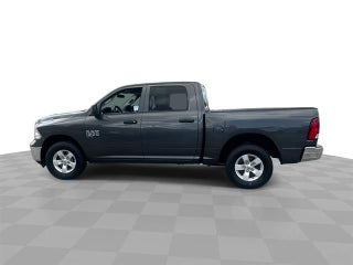 2022 RAM 1500 Classic SLT Crew Cab 4x4 5'7" Box