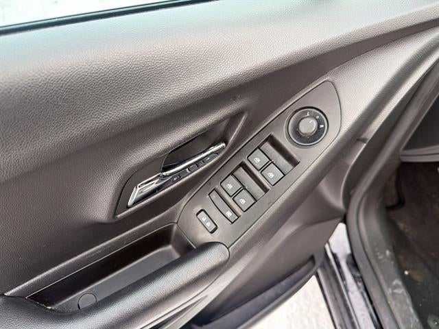 2022 Chevrolet Trax LS